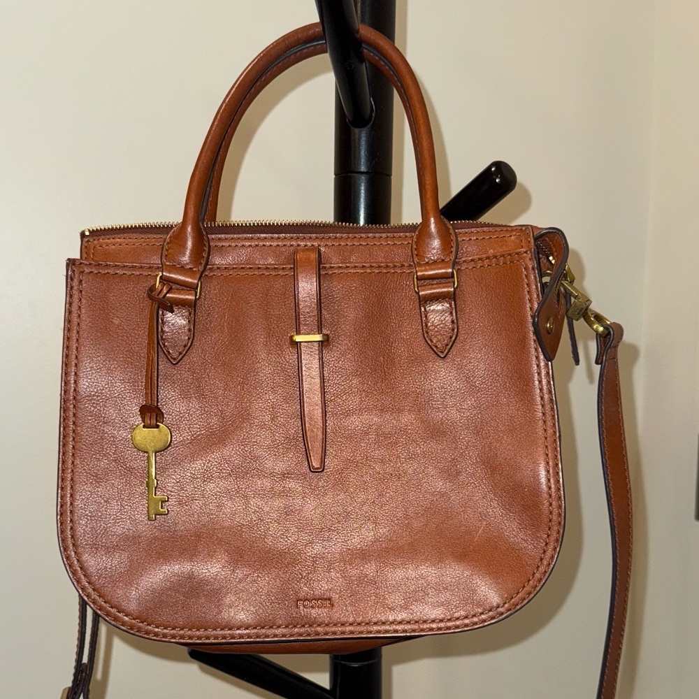 Vintage Fossil Brown Leather Satchel with Laptop Sleeve |  Medium/Large
